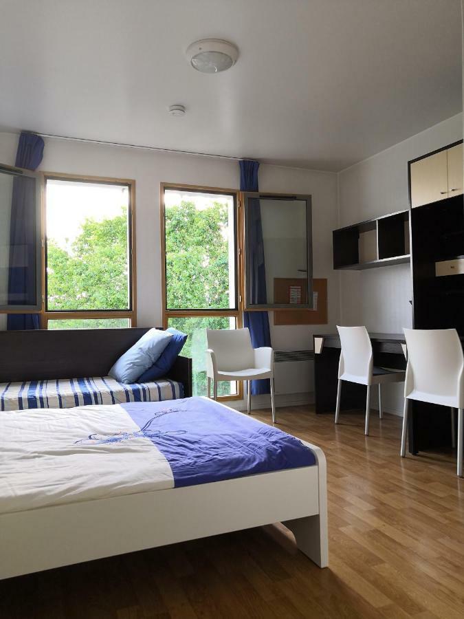 Studio Lumineux 10 Min A La Defense Rueil-Malmaison Buitenkant foto